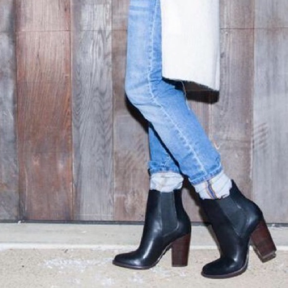 Banana Republic Shoes - Banana Republic Meelia Chelsea booties size 7